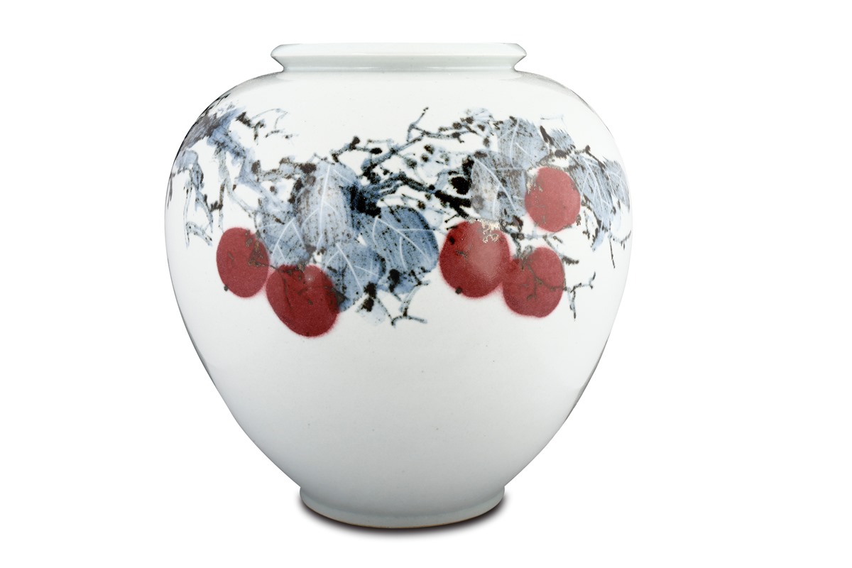 國家禮品級－韓國陶瓷器大師林恒澤作品白磁辰砂紅杮壺仕宏拍賣